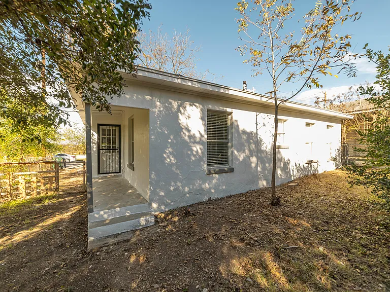 238 Yucca St — Photo 18