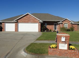 3305 Cypress Ct, Moore, OK 73170