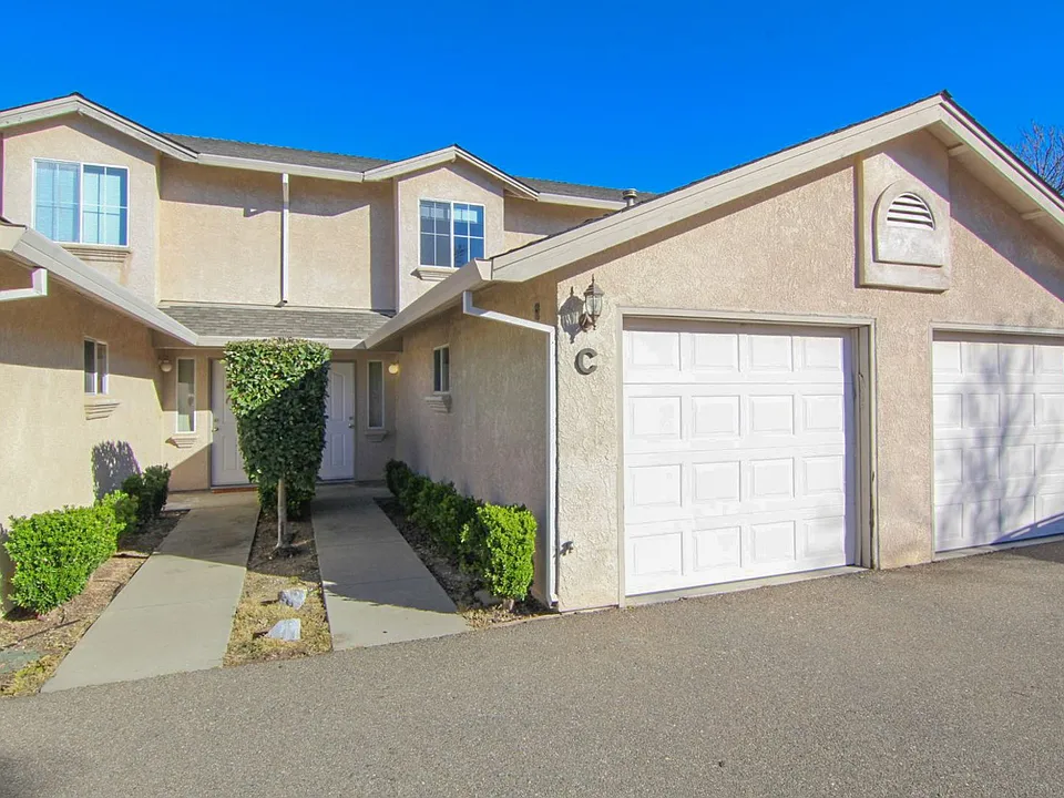 1440 Serrano Pl