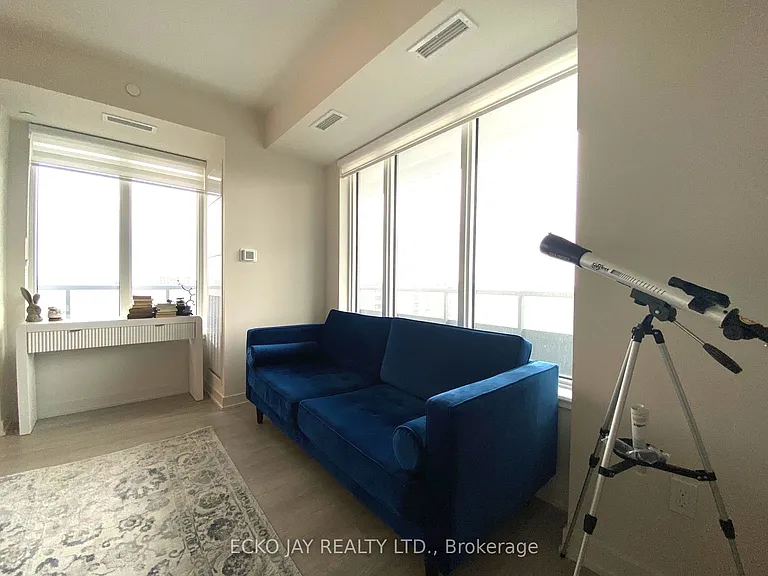 212 King William St #903 — Photo 8