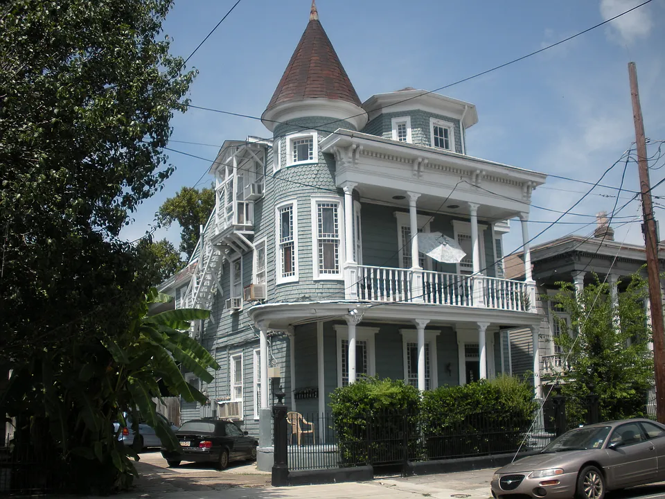 2357 Magazine St #1