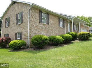149 Upshur Dr, Inwood, WV 25428