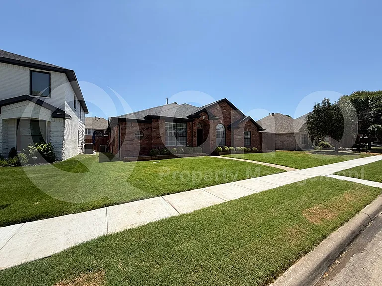 6624 Morningdale Ln — Photo 3
