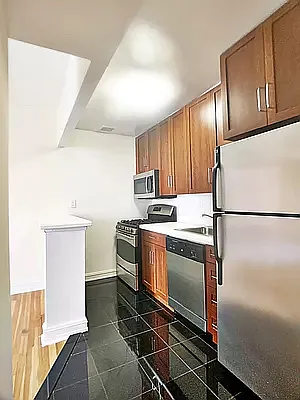 Rented by A Space Realty NY LLC | media 5