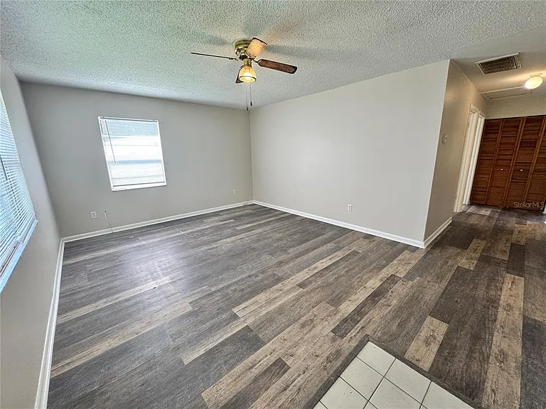 1001 Crawford St — Photo 3