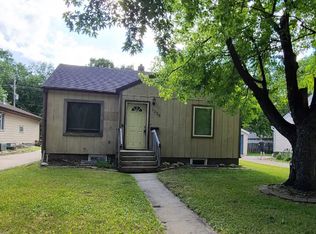 1326 11th St N, Fargo, ND 58102