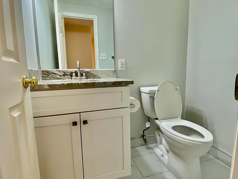 610 Coral Reef Dr — Photo 8