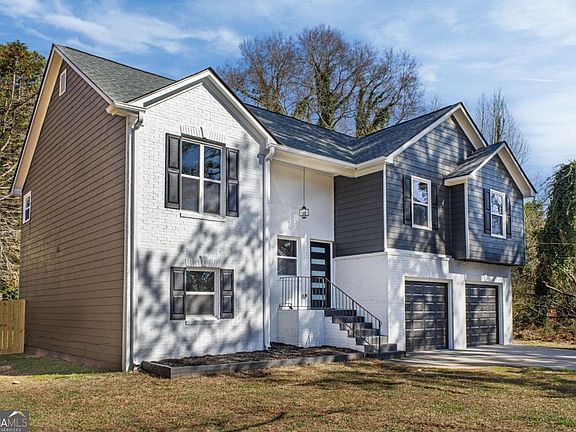 3rd image of 2874 Fairburn Rd SW