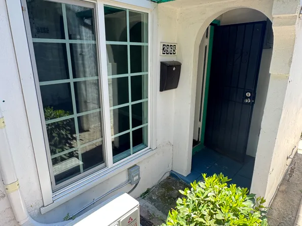 2963 Berkeley Ave #2965, Los Angeles, CA 90026