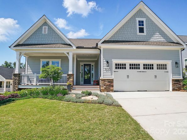 6136 Sandy Point Ln, Belmont, NC 28012