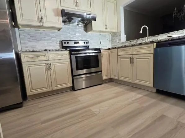 8545 Harvest View Ct, Ellicott City, MD 21043