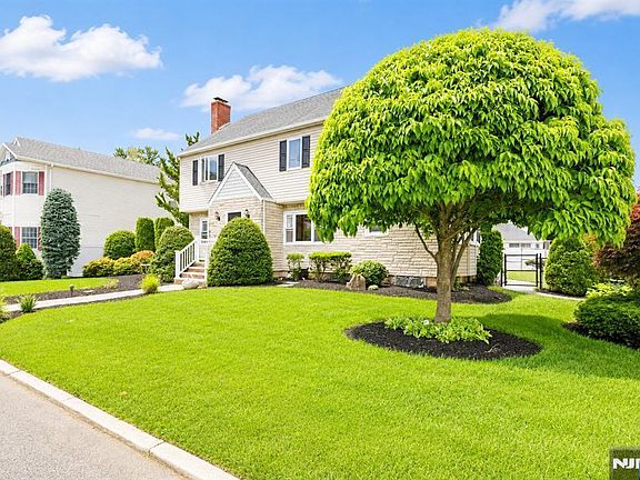 4th image of 71 Prospect Avenue
