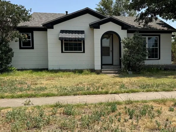 2106 Main St, Petersburg, TX 79250