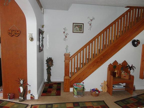 2nd image of 319 Guilford St