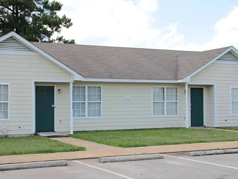 Highlander Rentals — Photo 2