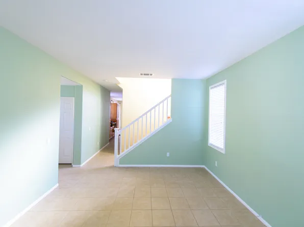 2834 Parksquare Way, Pomona, CA 91767