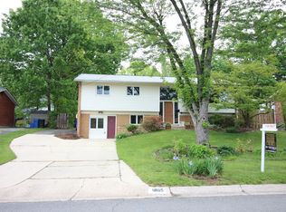 11805 Charen Ln, Rockville, MD 20854