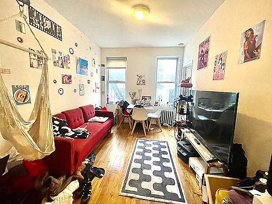 1st image of 522 E 11th St #6