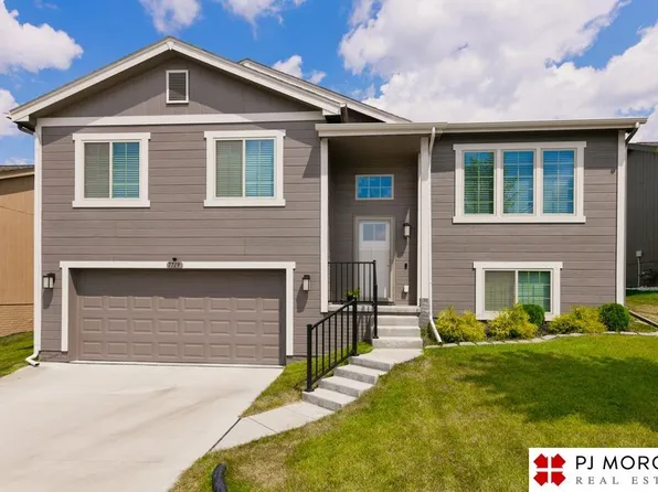 7719 N 82nd Ave, Omaha, NE 68122