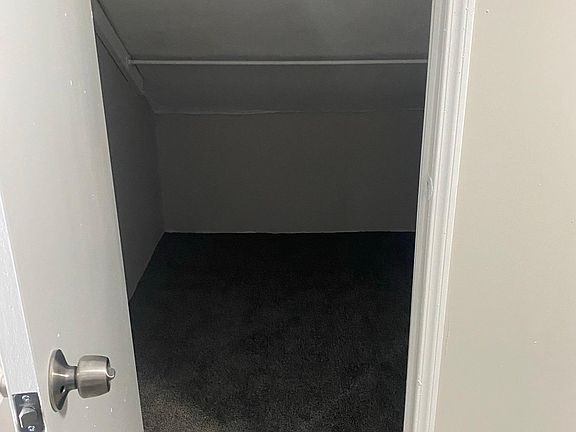 5th image of 6918 Park Ave