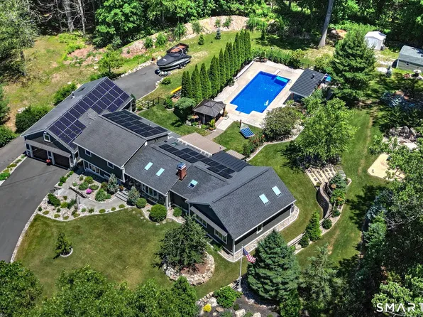 69 Dart Hill Road, Milford, CT 06461