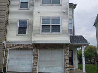 17633 Wildwood Ln #311, Cleveland, OH