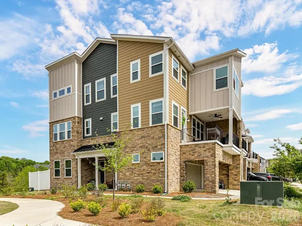 2744 Ensemble Ct, Charlotte, NC 28262