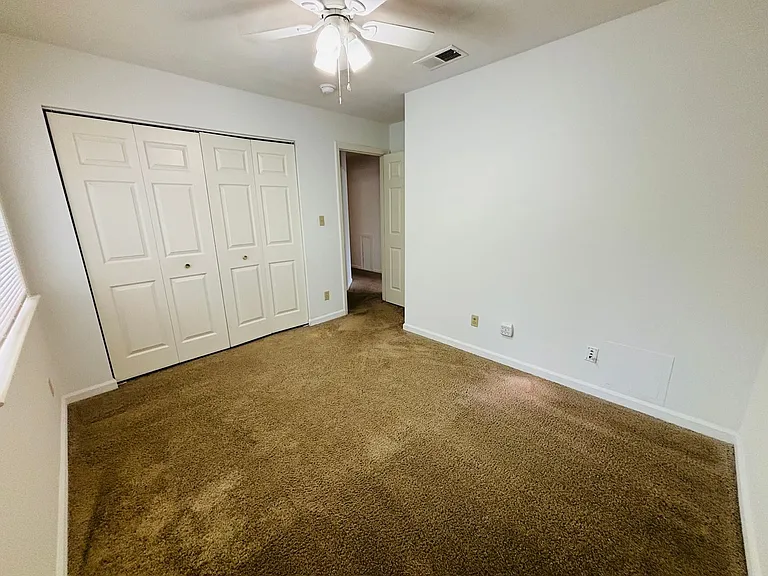 401H Berryfield Ln — Photo 12