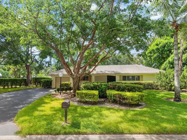 900 Cypress Grove Drive #V-74, Pompano Beach, FL 33069