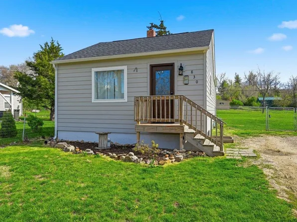 830 Lawrence St, Belle Fourche, SD 57717