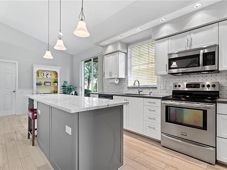 13520 Southampton Dr — Photo 7