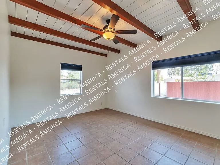 2250 E La Mirada St — Photo 24