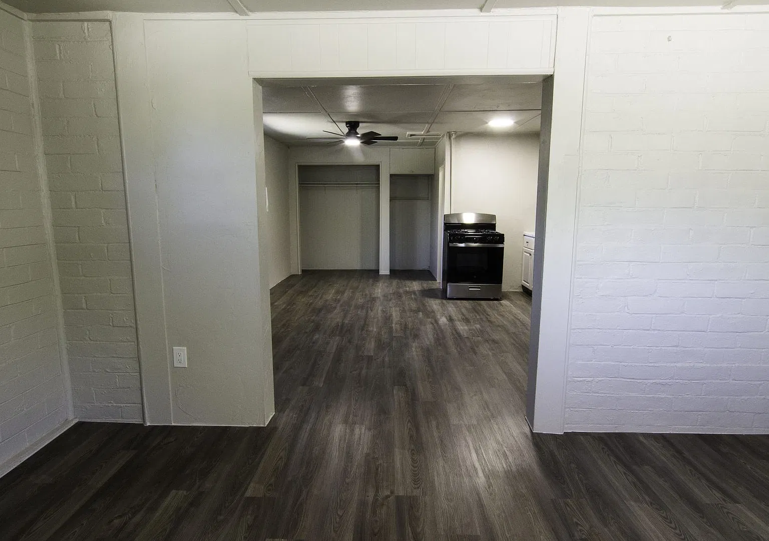 130 E Navajo — Photo 4