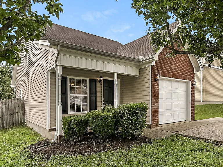 1120 Sima Shabat Ct — Photo 2