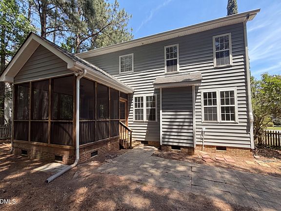 5th image of 1355 Catrush Way