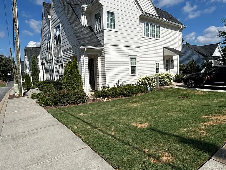 196 Silver Hill St — Photo 2