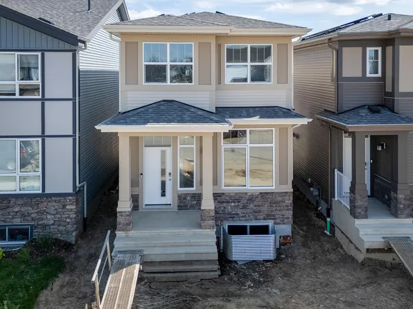 21007 25th Ave NW, Edmonton, AB T6M 2M7