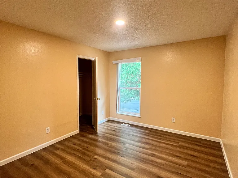 1579 S Salida Way — Photo 10