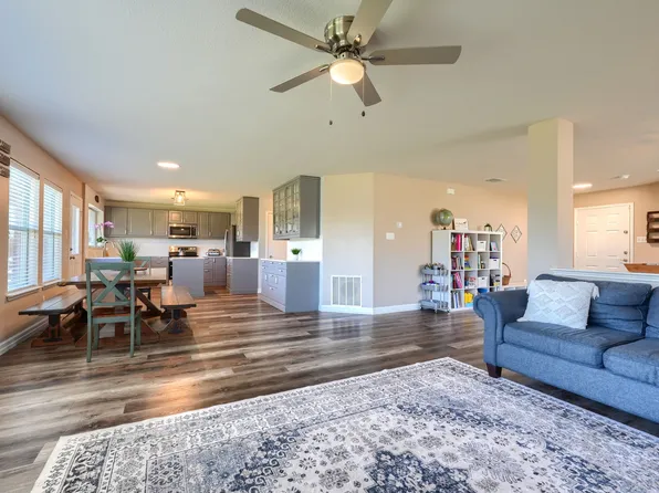 2400 Becard Dr, Mesquite, TX 75181