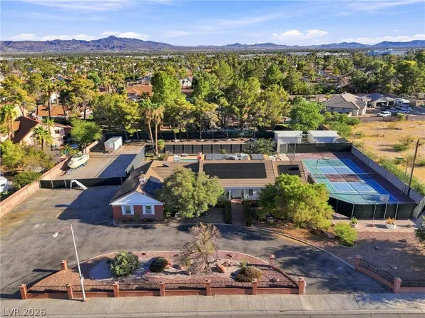 2825 E Hacienda Ave, Paradise, NV 89120