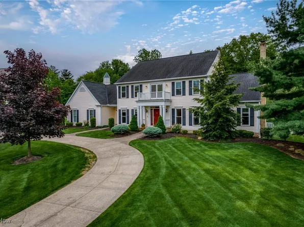 30650 Stratford Dr, Solon, OH 44139