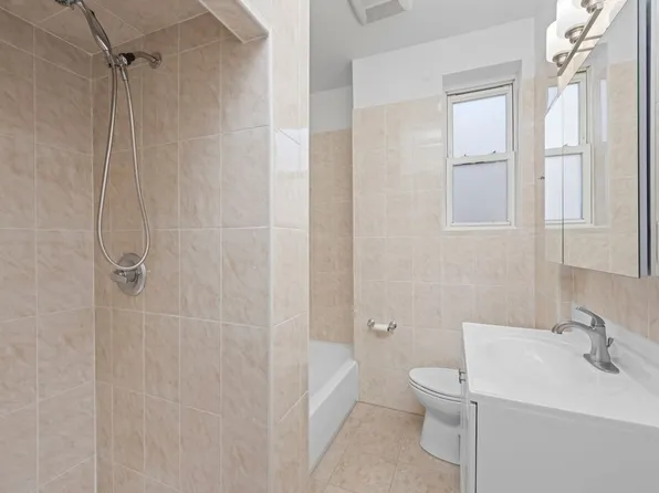 248 Avenue P image 19 of 51