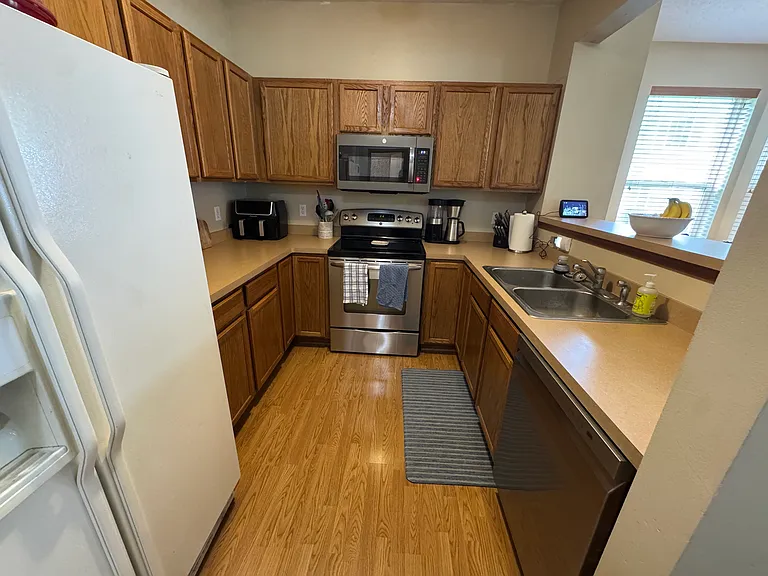 681 Cobblestone Way — Photo 4