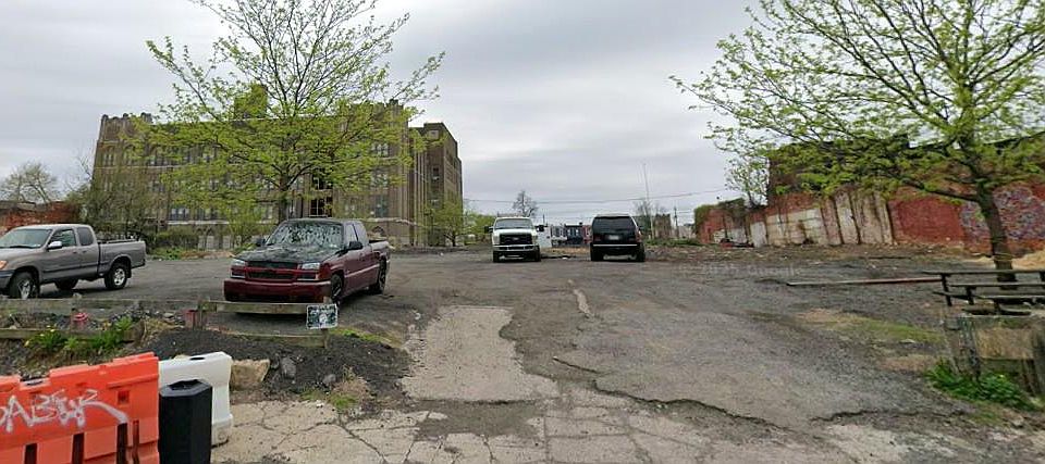 1st image of 2618 W Huntingdon St
