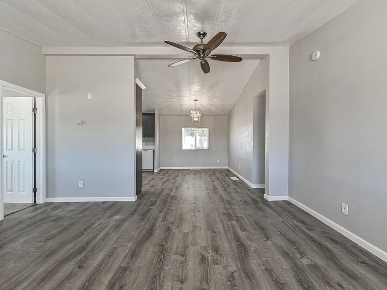 4453 Maia Way — Photo 14