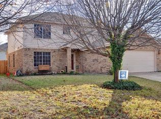 9733 Stoney Bridge Rd, Fort Worth, TX 76108