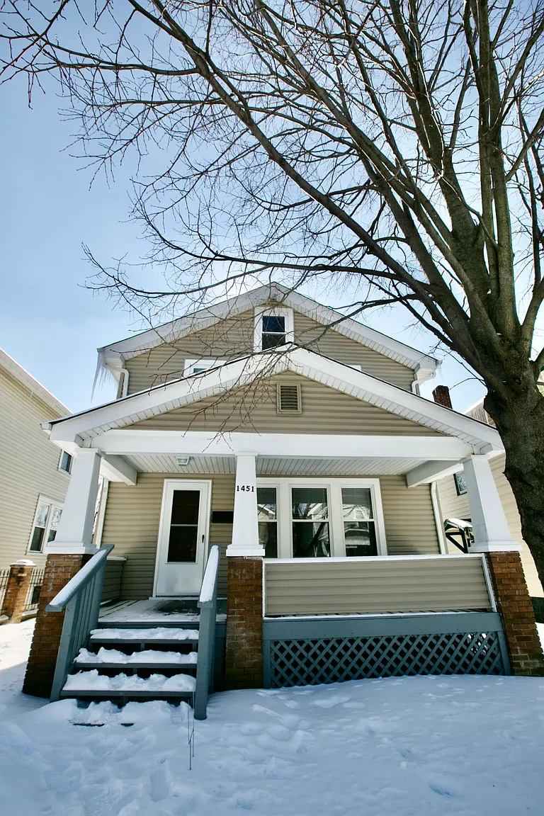 1451 E Blake Ave photo 1