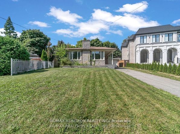66 Claywood Rd #C07, Toronto, ON M2N 2R2