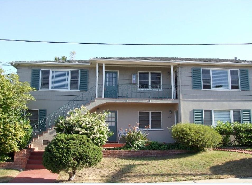 MID CENTURY 4 UNIT BLDG