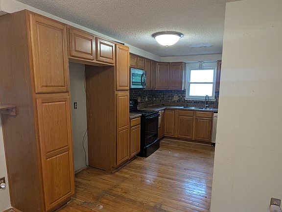 3rd image of 14509 NW 67th St